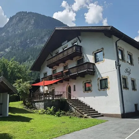 Haus Fiegl Guest house