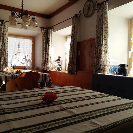 Guest house Haus Fiegl Oetz