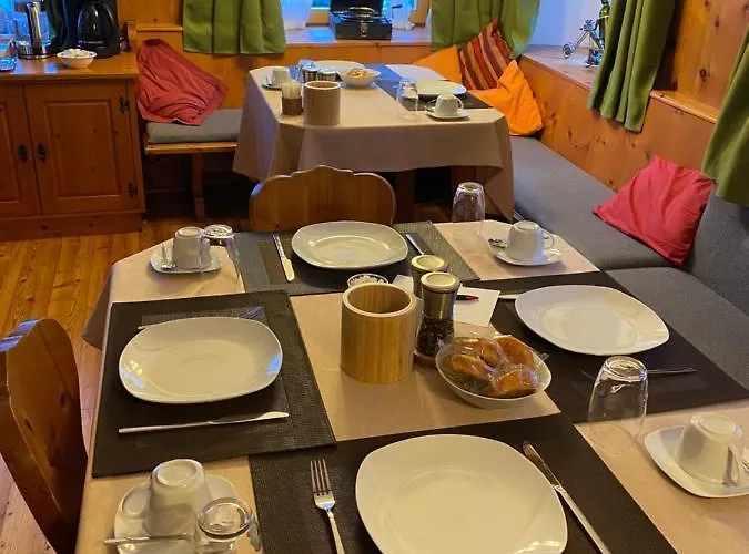 Haus Fiegl Casa de hóspedes Oetz