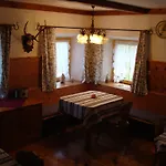 Haus Fiegl 게스트하우스 외치